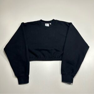 Aritzia TNA Cozy Fleece Perfect Crew Crop Sweatshirt Black Ribbed Hem Size M